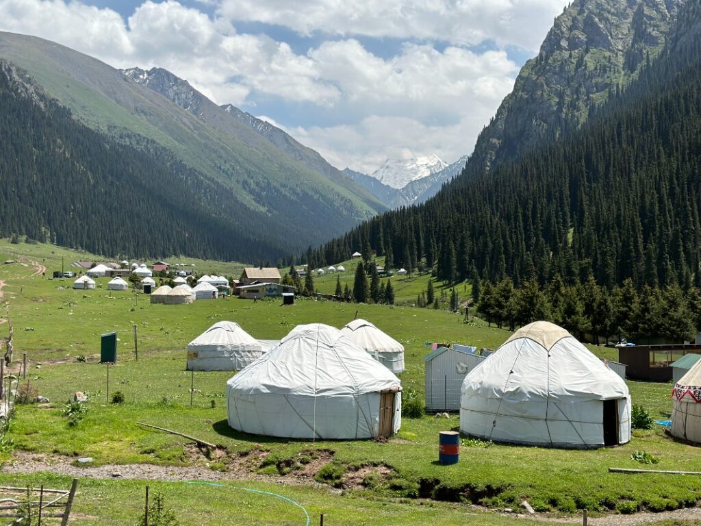 Burana Tower, Skazka Canyon, Sary Chelek Lake, Barskoon Gorge, Altyn Arashan Gorge, Arslanbob Walnut Forest, Son Kol Lake, Kyzyl Asker, horse riding in kyrgyzstan, trekking, kyrgyzstan, tourizm in kyrgyzstan, Issyk kul lake, eagle hunting