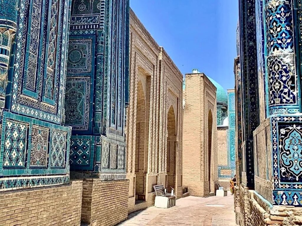 Shah-i-Zinde, Samarkand, Tour to Uzbekistan