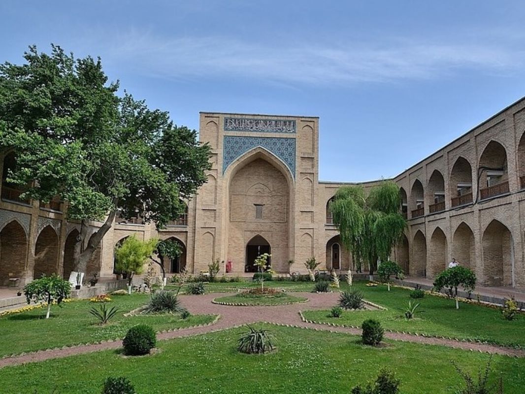 The Kukeldash Madrasah . Tout to Uzbekistan