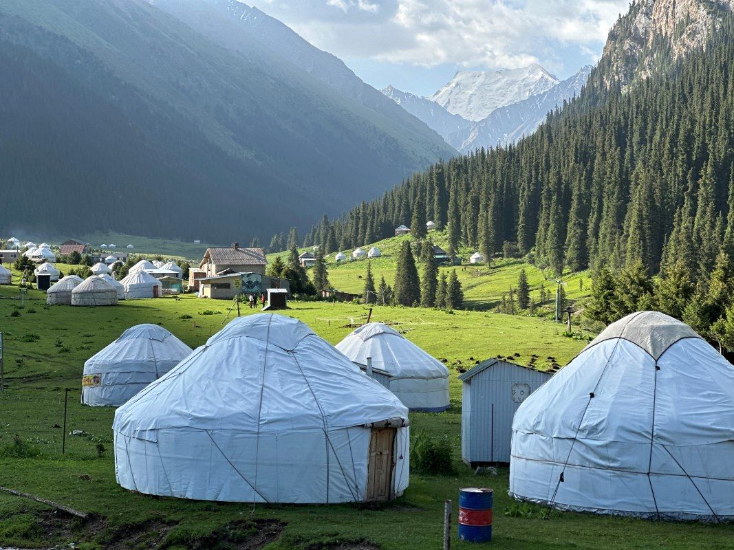 photo of kyrgyz-yurt, boz yu. tours to Kyrgyzstan