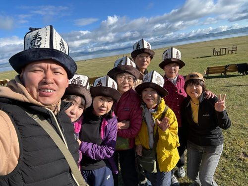 Tour to Son Kul lake. Travelers from Japan